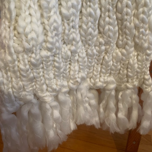 GAP Scarf - Picture 2 of 5